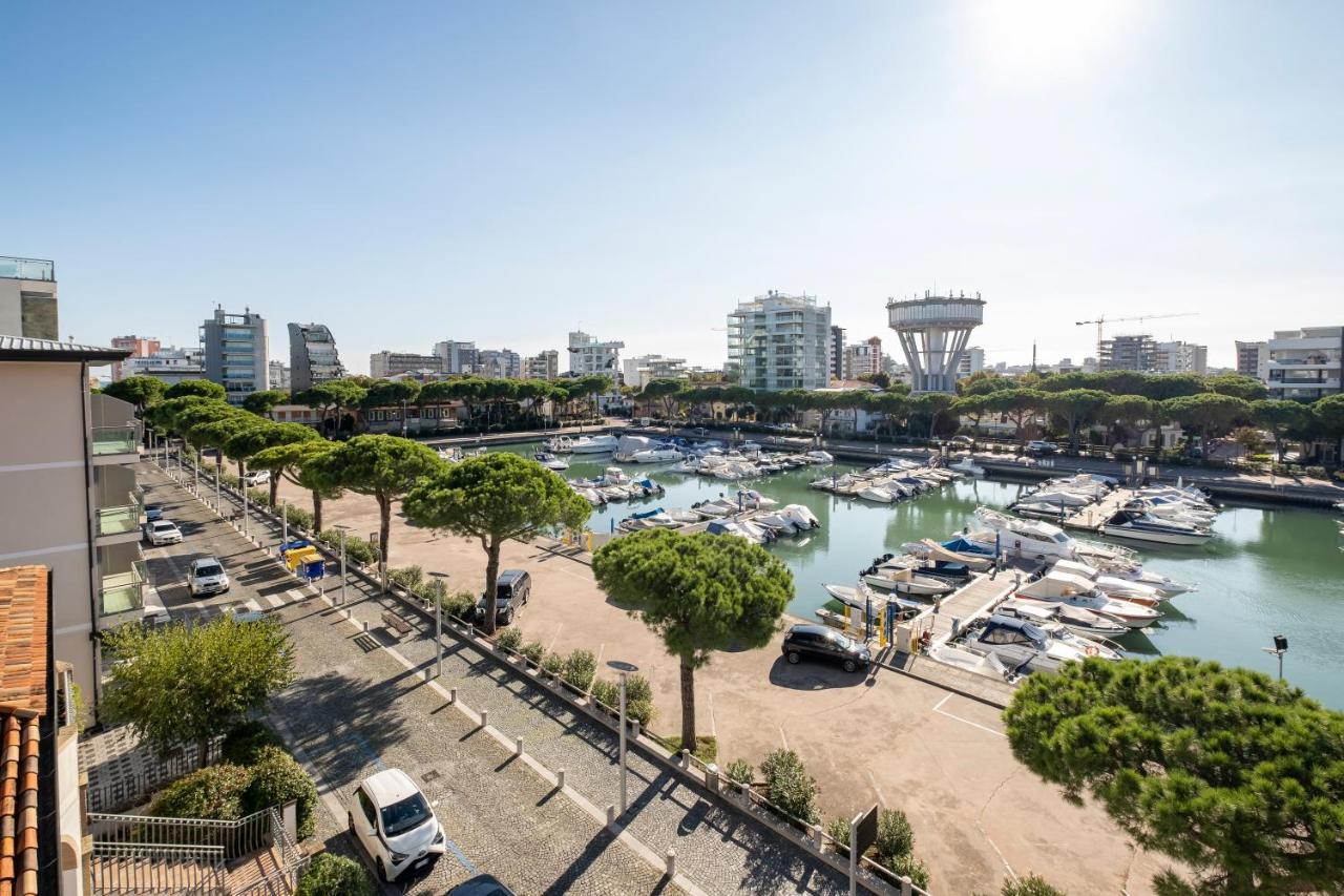 Hotel Mare Lignano Sabbiadoro Luaran gambar