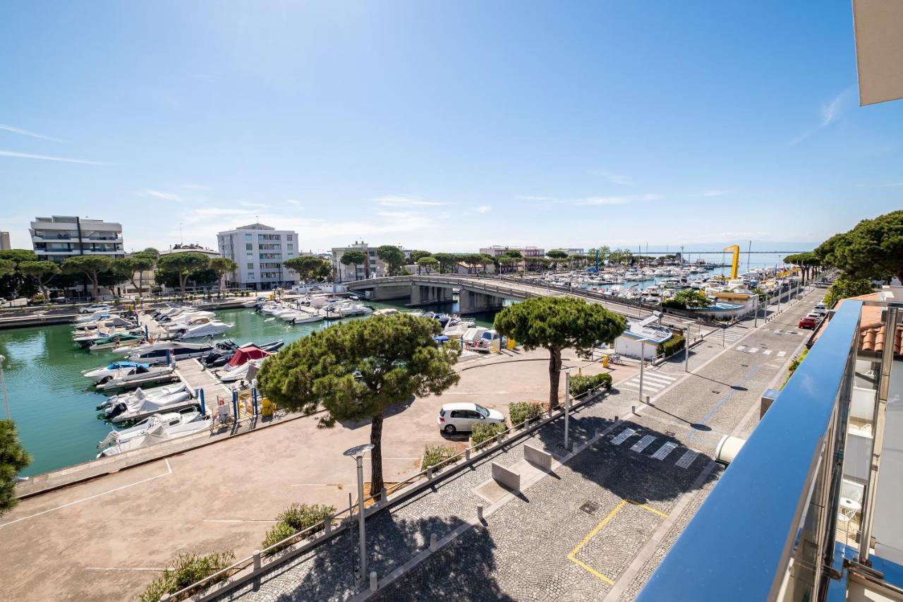 Hotel Mare Lignano Sabbiadoro Luaran gambar